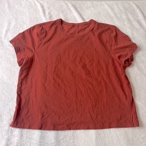 Semi-full length lululemon tee